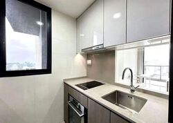 Avenue South Residence (D3), Apartment #636854591